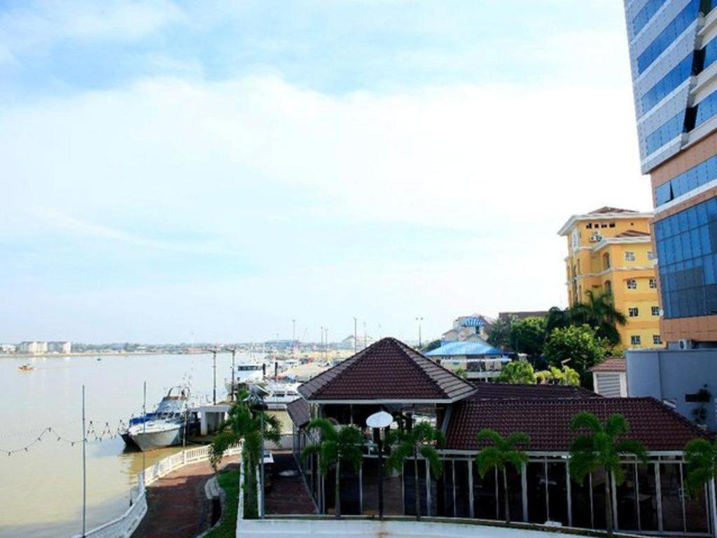 Felda Residence Kuala Terengganu Esterno foto