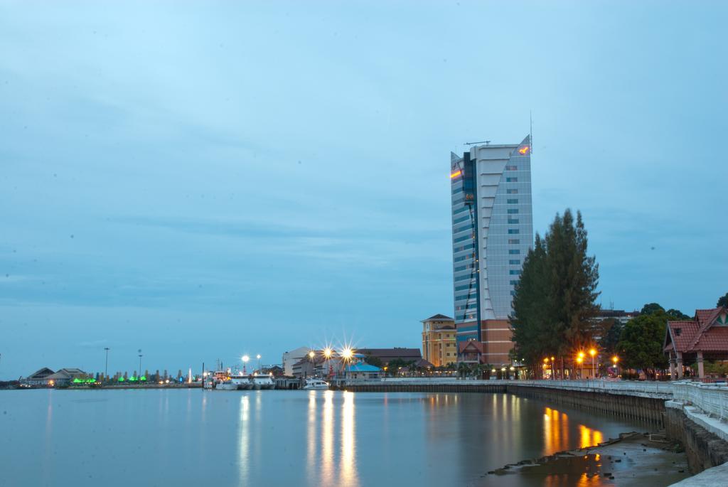 Felda Residence Kuala Terengganu Esterno foto